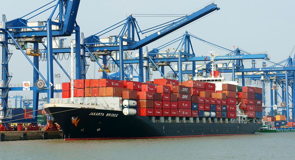 Xuất nhập khẩu của khối DN FDI đạt 384 tỷ USD, giảm 45 tỷ USD so với cùng kỳ năm ngoái.